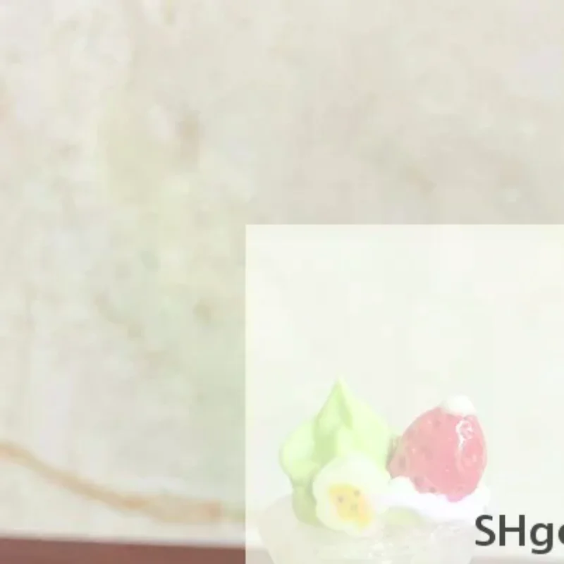 

1/5 шт. миниатюрные кремовые торты, десерты, рождественские клубничные мороженые в стаканчиках для кукольного домика, игрушечные аксессуары для детской кухни