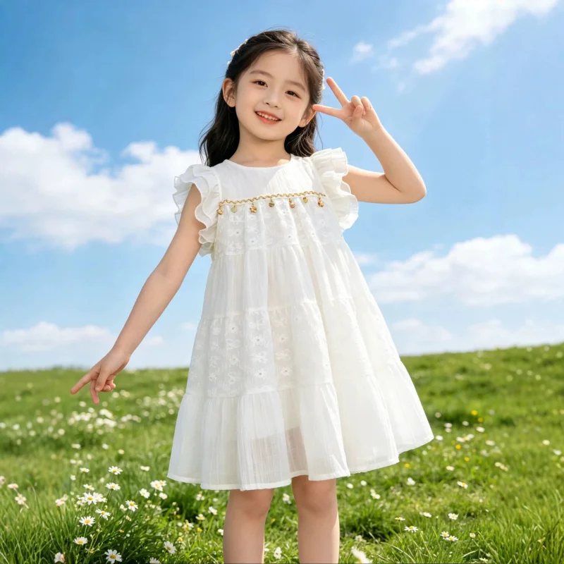 Summer girls' white embroidered dress, children's flutter-sleeve cake dress, stylish princess dress, can be dyed and shipped on