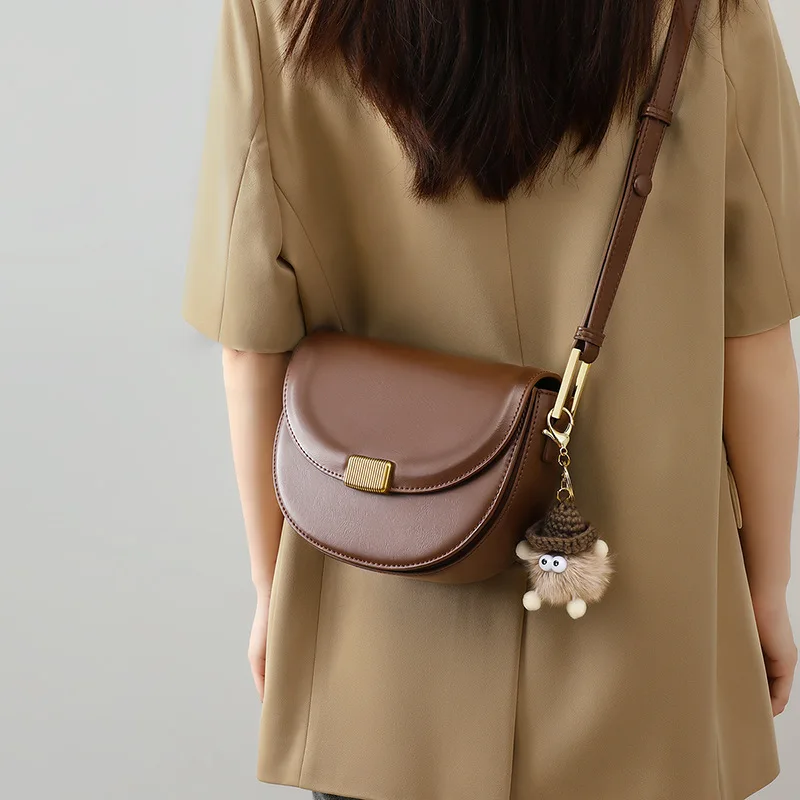 

High-end saddle bag 2025 new fashion women's bag versatile one-shoulder crossbody bag