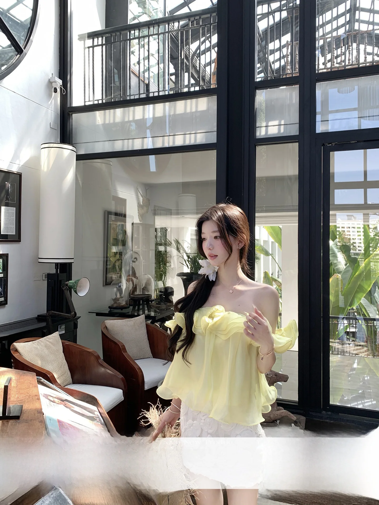 

Желтые свободные рубашки с кружевной отделкой и открытыми плечами, женские, весенне-летние, элегантный стиль, из полиэфирного волокна, повседневная одежда