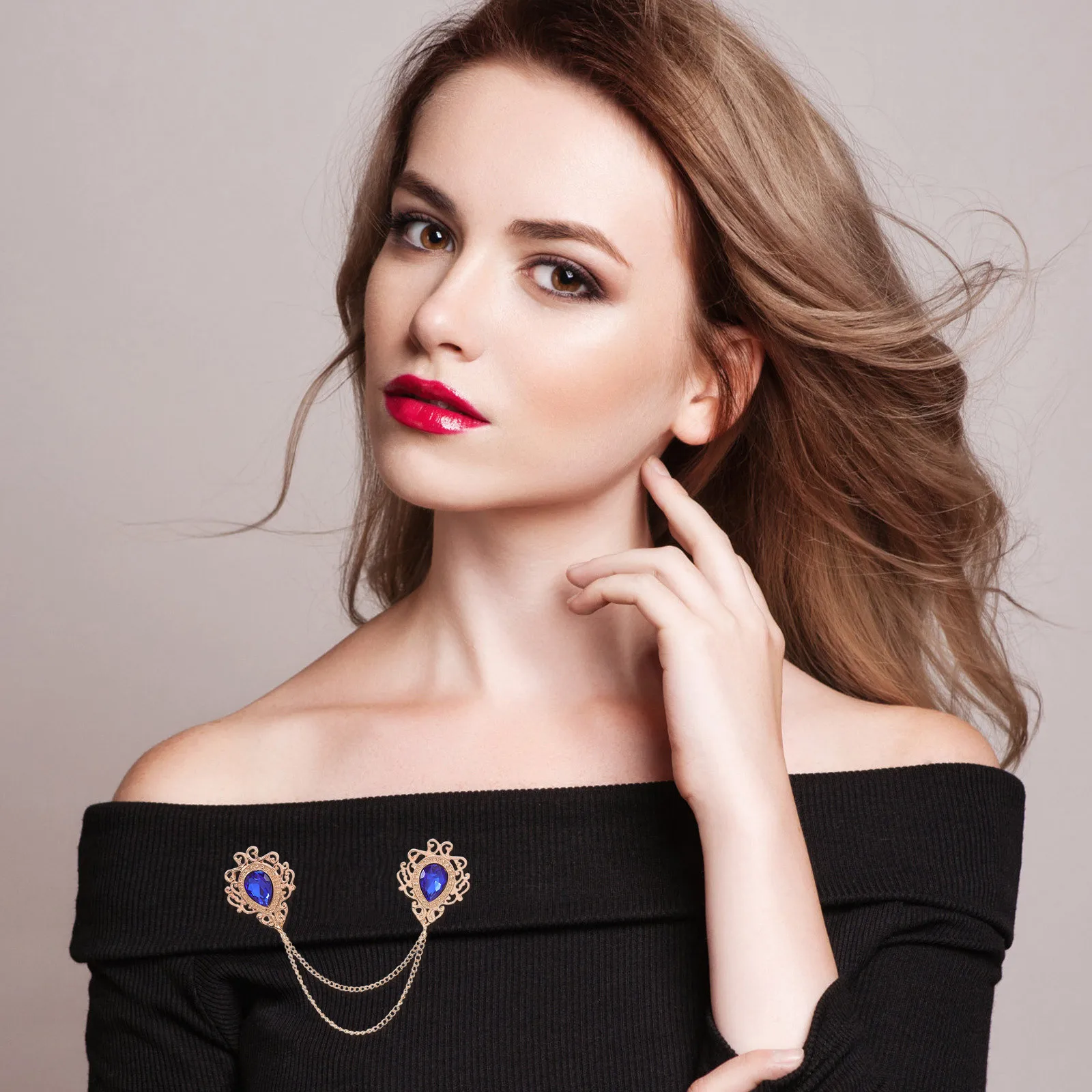 

4Pcs Alloy Rhinestone Brooches Hanging Chain Dress Clip Sweater Shawl Collar Pin for Women Clothing Accessories