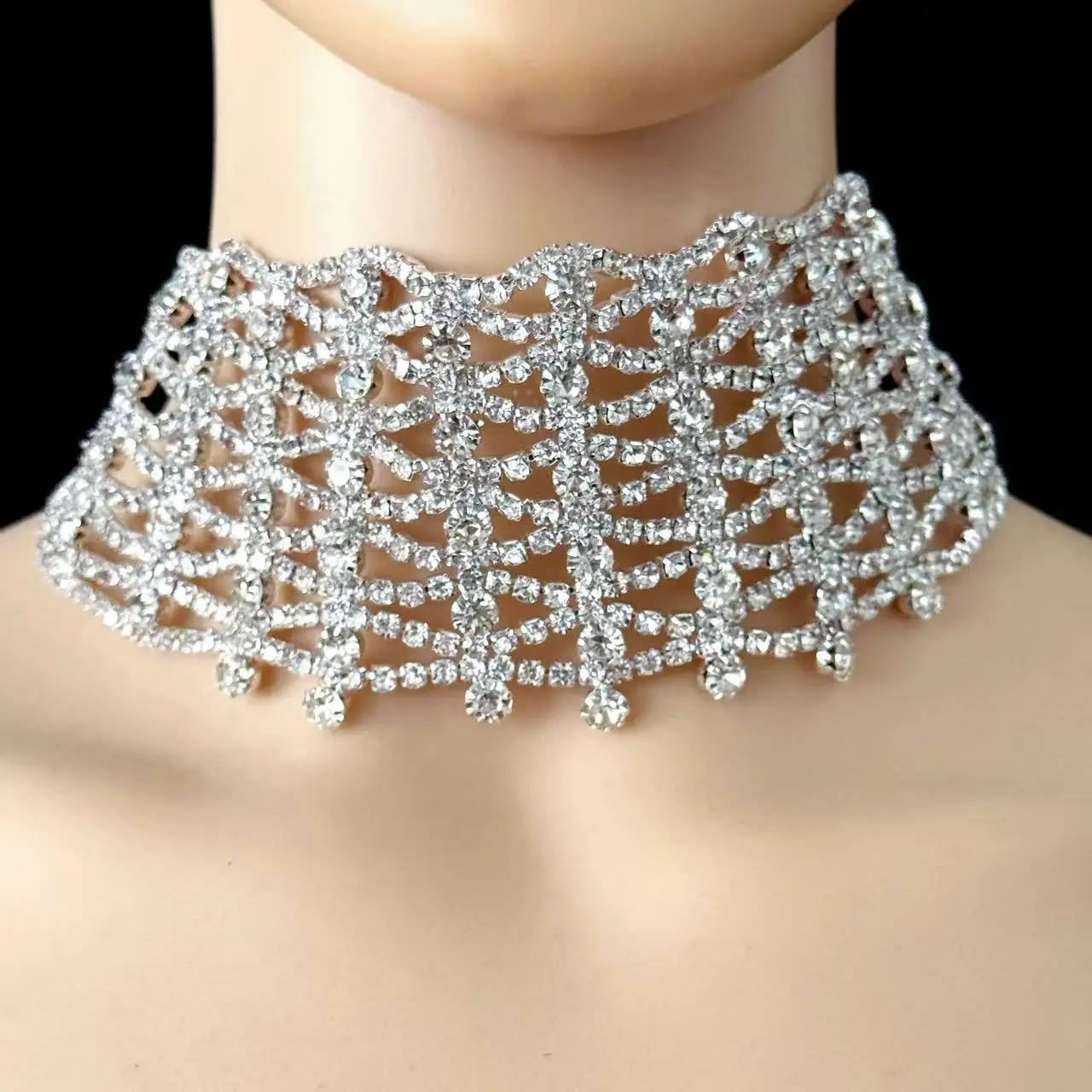 1 قلادة نسائية عصرية متعددة الطبقات من حجر الراين غير منتظمة، إكسسوار قلادة مجوهرات زفاف العروس #3