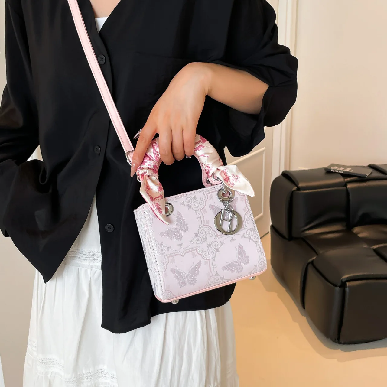 

Текстурированная сумка через плечо 2025 года, роскошная женская сумка через плечо, минималистичная сумка-тоут «день-ночь», модная сумка-слинг, универсальная