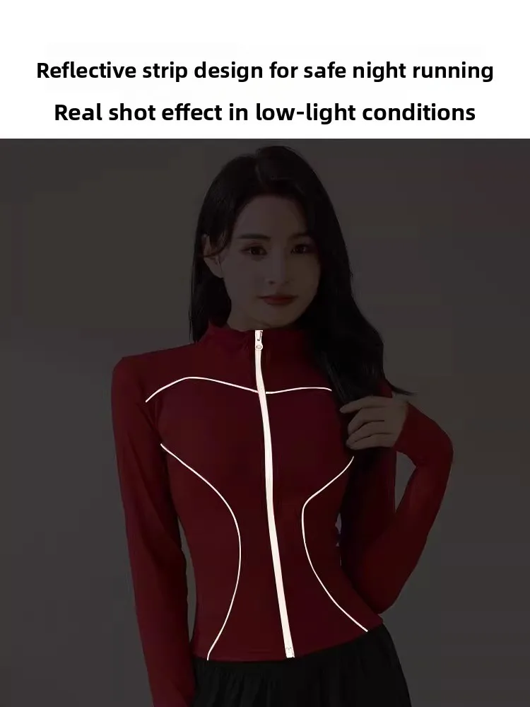 女性のランニングヨガフィットネス衣装クイドライ春秋新着シックなTシャツピースセットirtスカートカプリパンツ