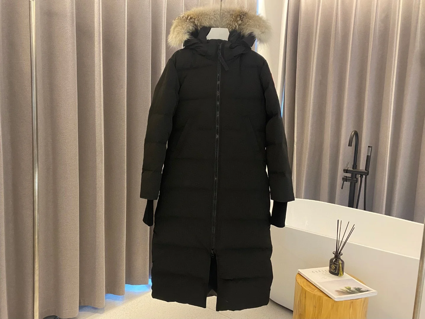 Dames winterdonsjack in lange stijl Beroemde ontworpen luxe merk hoogwaardige winterjas met capuchon Sneeuwjas