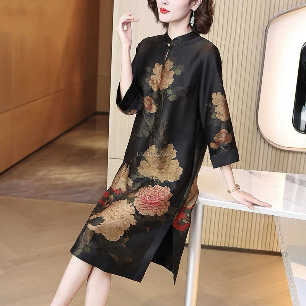 2024  chinese style disc buckle loose style printed cheongsam dress women spring stand collar retro daily long qipao skirt w300