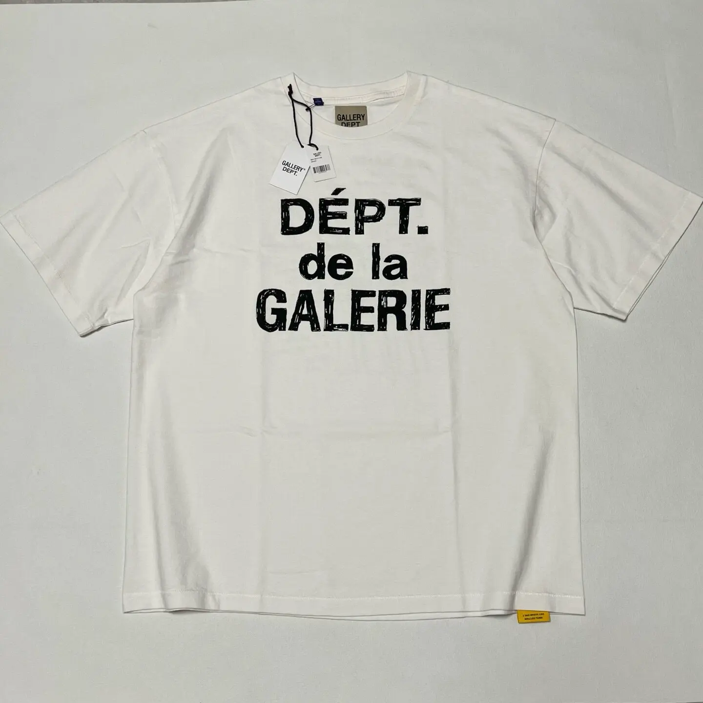 Gallery DEPT Graffiti Design Manuscript Basics French Print Crew Neck Short Sleeve Tee