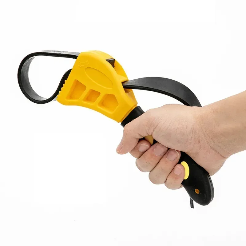 Motorcycle belt wrench, multifunctional maintenance tool, household bottle opener, puller, adjustable wrench Accessories
