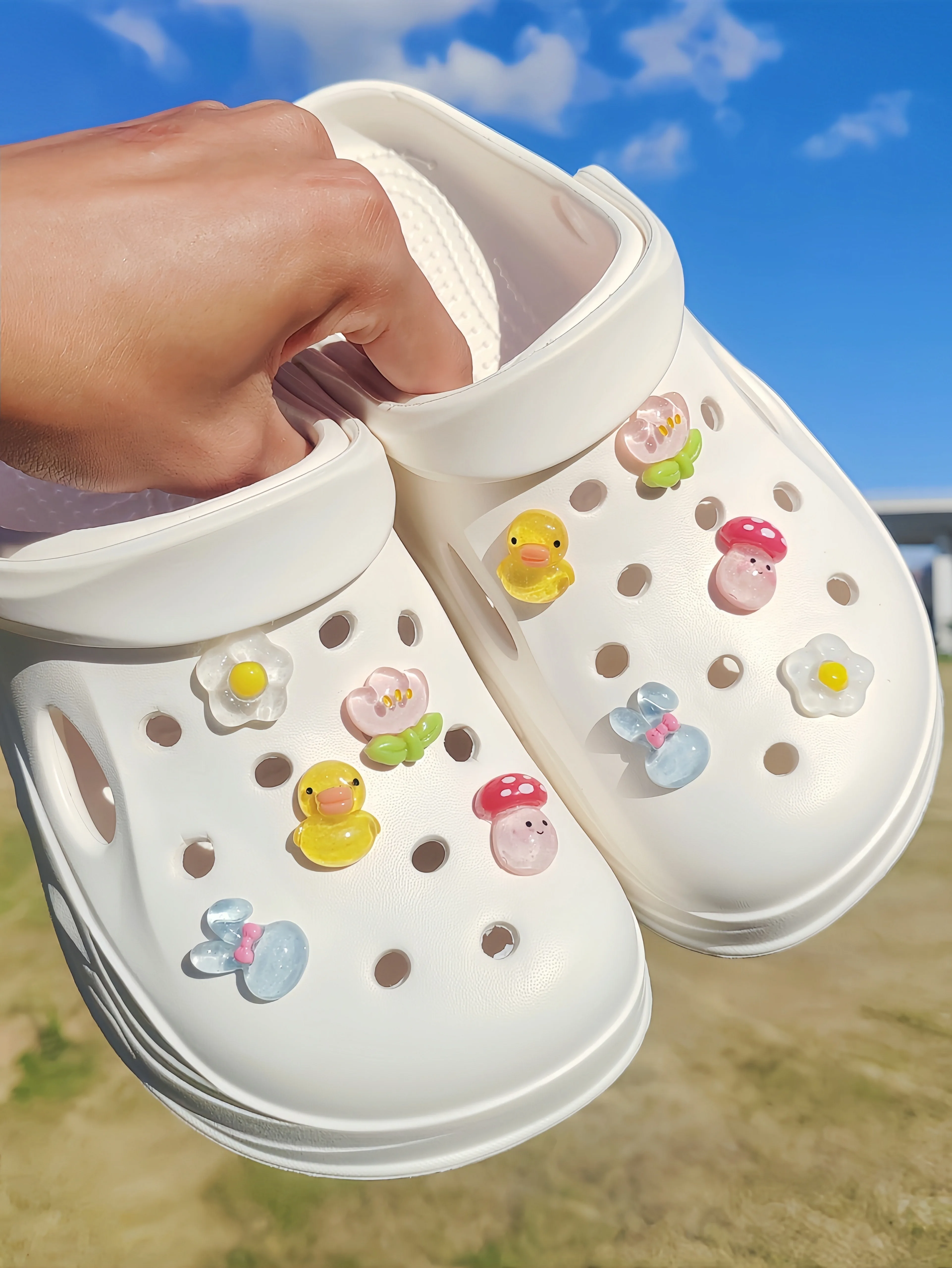 10 pieces/set Crystal Duck Garden Shoes Accessories Cutout Shoes Accessories DIY shoes Floral Women's Sandals Beach shoes remova image 2