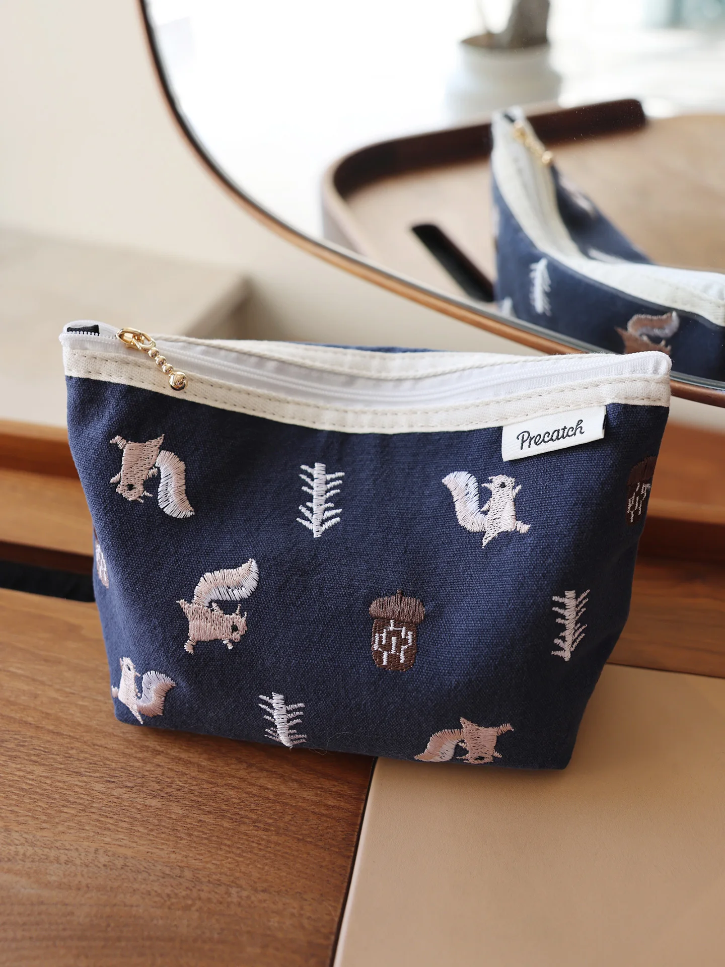 Squirrel Embroidered Makeup Bag for Women, Daily Use, Travel Portable Storage Bag, Cute Cartoon Fashionable Inner Liner