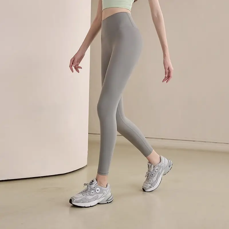 طماق الرياضة النساء معزول الجلد طالب عارية الوركين هرول التطريز فضفاض Bootcut الحرارية متقلب ماتي الخامس قطع جميلة الصلبة