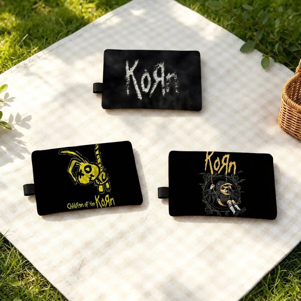Fashion Band K-KoRN-N Waterproof Zipper Coin Purse Lightweight Hanging Key Pouch Card Holder For Daily Use