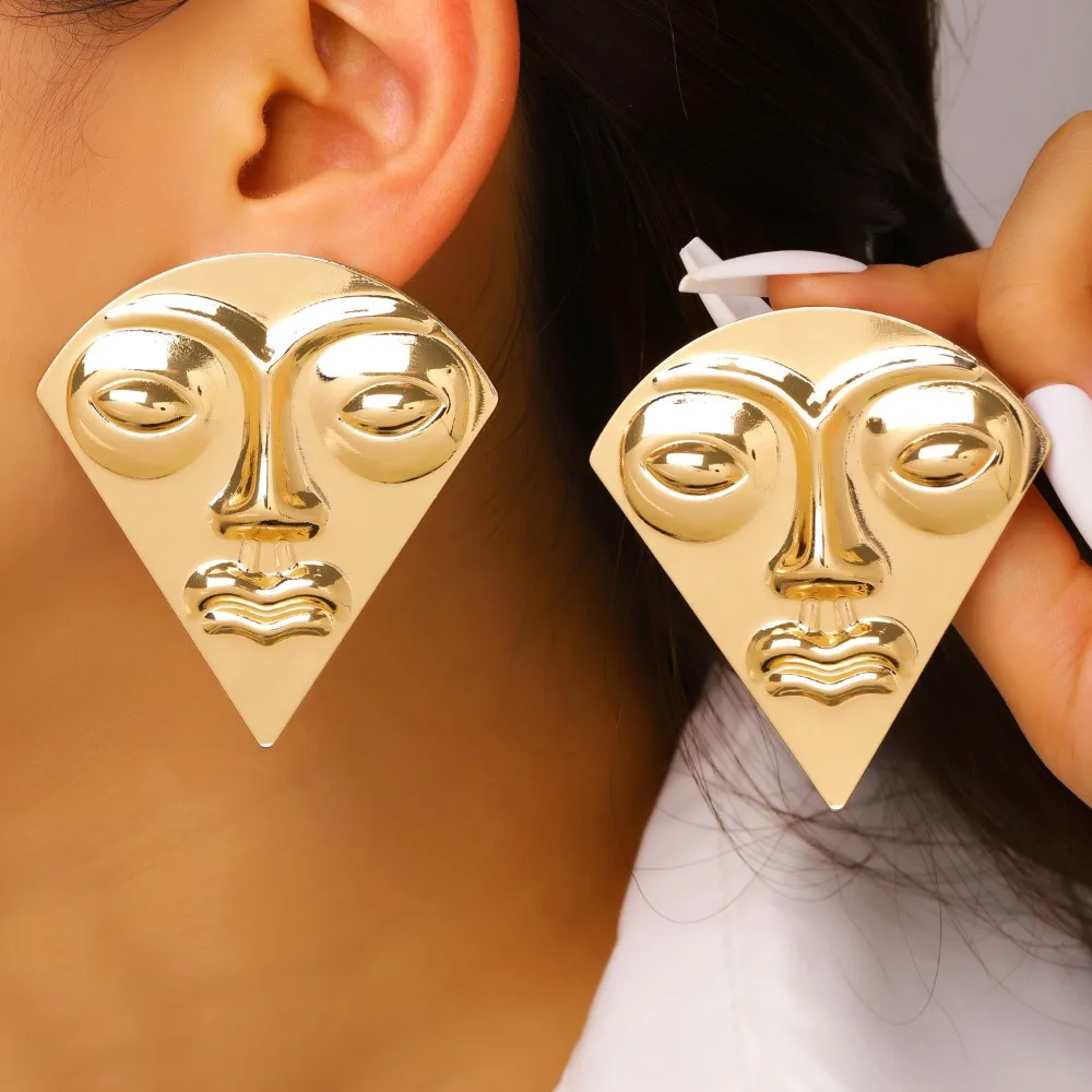Exaggerated Abstract Alien Triangular Face Tribal Mask Stud Earrings for Women Statement Unique Art Jewelry Accessories Gifts