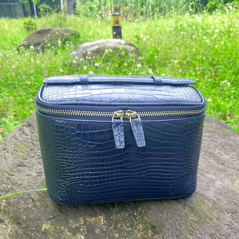 Genuine Leather Makeup Bag Large Capacity Crocodile Pattern Cosmetic Bag High end Travel Storage Bag Women Handbag