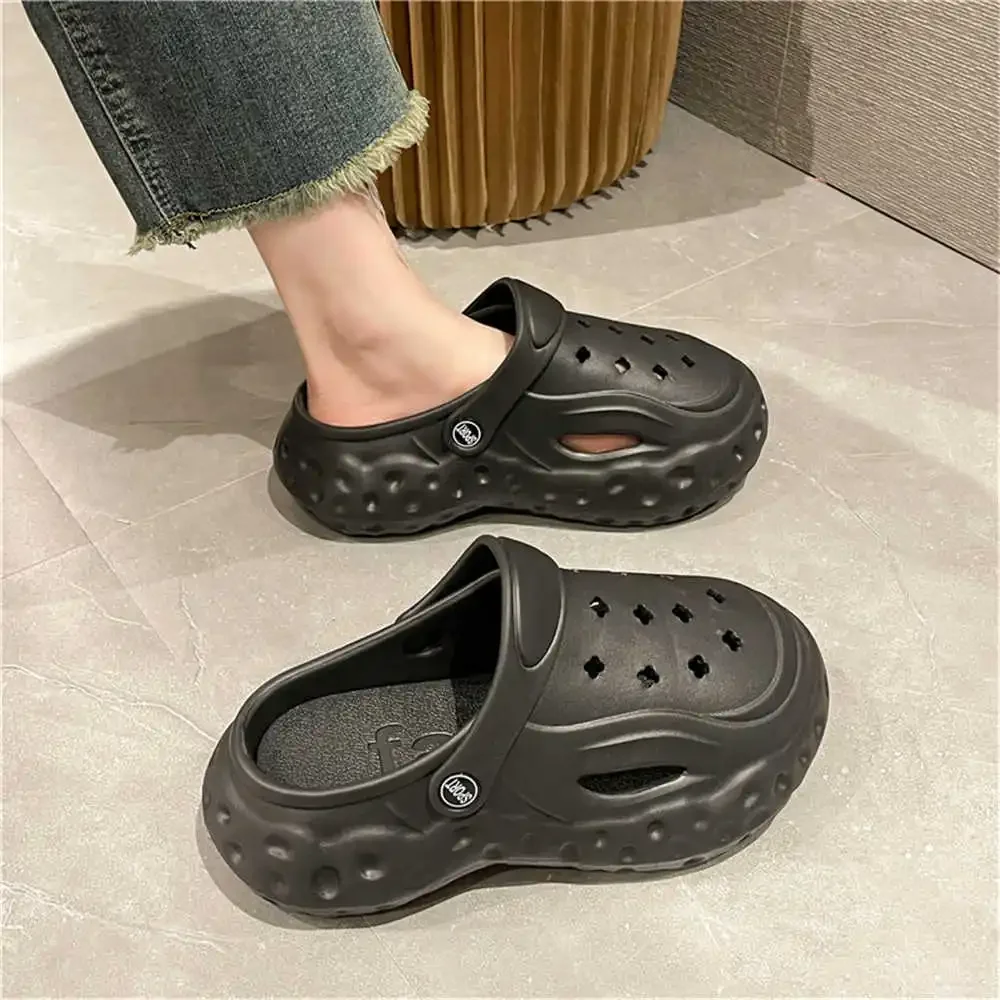 Round Foot Summer Womans Silver Flat Sandals Sea Slippers Wholesale Shoes Sneakers Sport Loafersy Snow Boots Top Quality