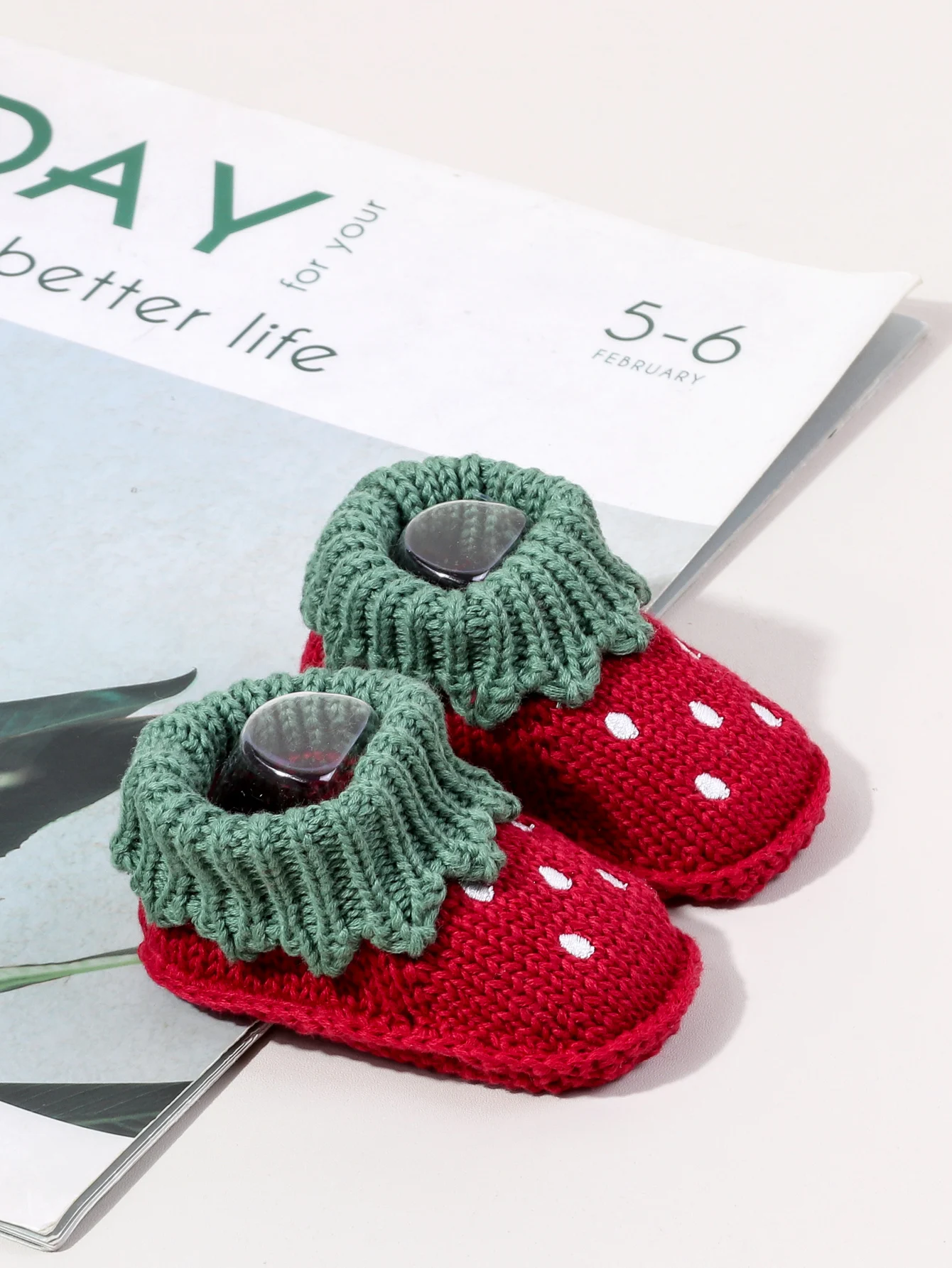 Neue gestrickte Babyschuhe für 0-3 Monate, warm, weich, bequem, mit Cartoon-Muster, für Kleinkinder, rutschfeste Sockenschuhe für Kleinkinder – Detail 6