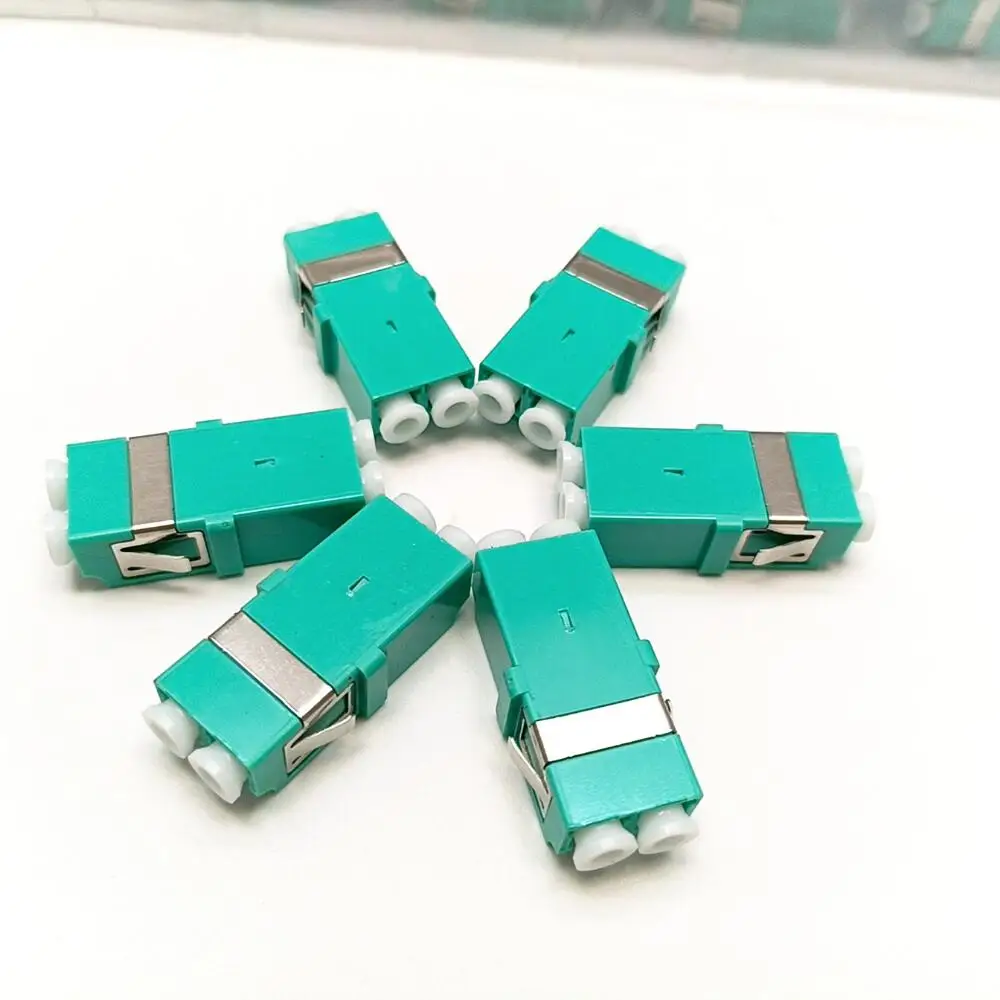 Optischer Faserkoppler LC UPC OM3 Multi-Mode Duplex Glasfaseradapter LC/UPC Glasfaserflansch ohne Ohren