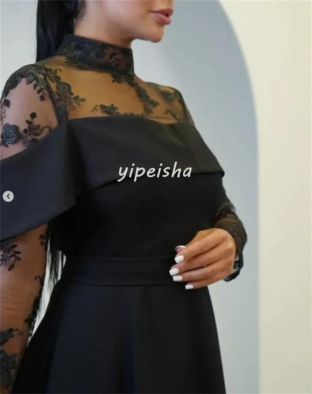 تخصيص رائعة الرسمية جيرسي الطية الدانتيل ألف خط عالية الياقة فساتين متوسطة الطول مخصص فساتين المناسبات الأحجام المتاحة الكلاسيكية