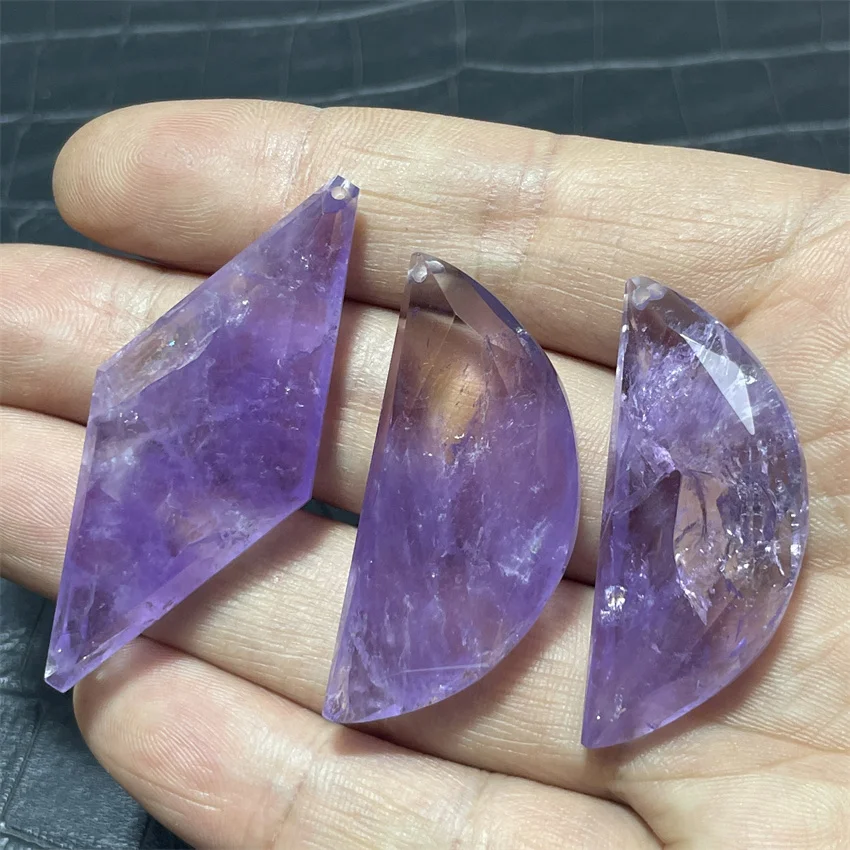 

Natural Amethyst Double-Pointed Rhombic Faceted Moon-Shaped Spirit Amulet Pendant Multi-Faceted Gemstone Jewelry