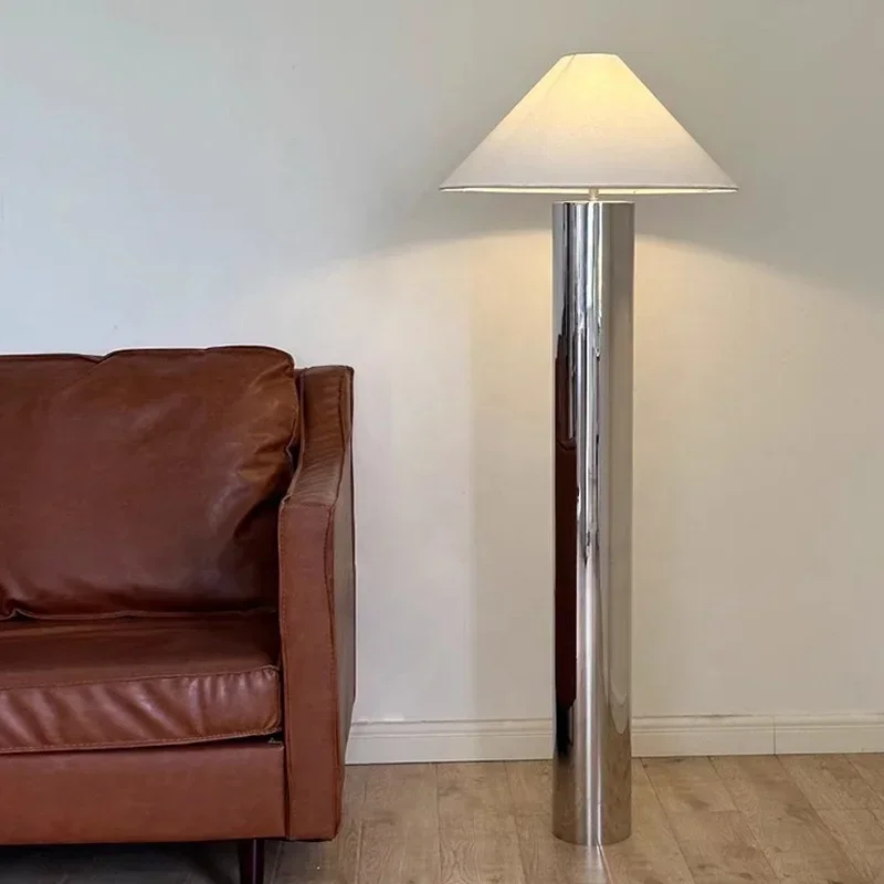 Moderne Bambus-Stehlampe aus Edelstahl, schlichter neuer chinesischer Stil, für Restaurant, Wohnzimmer, Arbeitszimmer, Designer-Schreibtischdekoration, LED-Licht