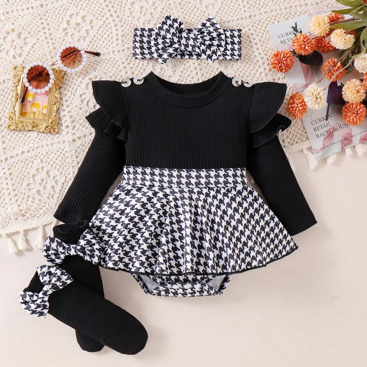 4PCS Fall Newborn Girls Clothes Fashion Plaid Cute Bow Long Sleeve Cotton Bodysuit+Hair Band+Socks Baby Boutique Clothing BC651