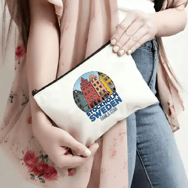 1pc Canvas Toiletry Bag, Large Capacity Lightweight Cosmetic Pouch with Zipper Closure, Hand Washable Commute