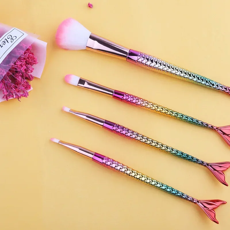 4 stücke Professionelle Meerjungfrau Make-Up Pinsel Set Lidschatten Eyeliner Hohe Qualität Schönheit Make-Up Pinsel Werkzeuge Augenbraue Schönheit Tools Kit