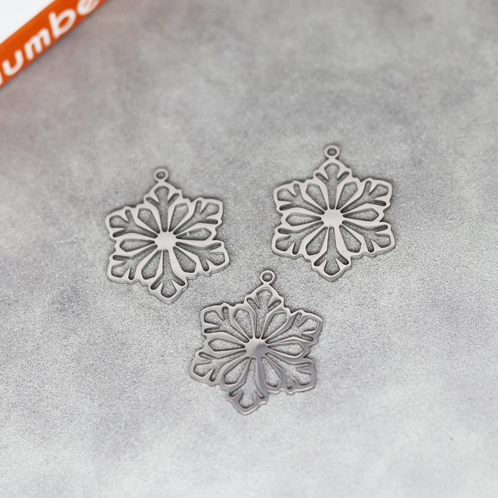 3pcs/Lot Stainless Steel Hollow Snowflake Shaped Accessories Findings For Fashion Jewelry Making DIY Handmade Craft Gift