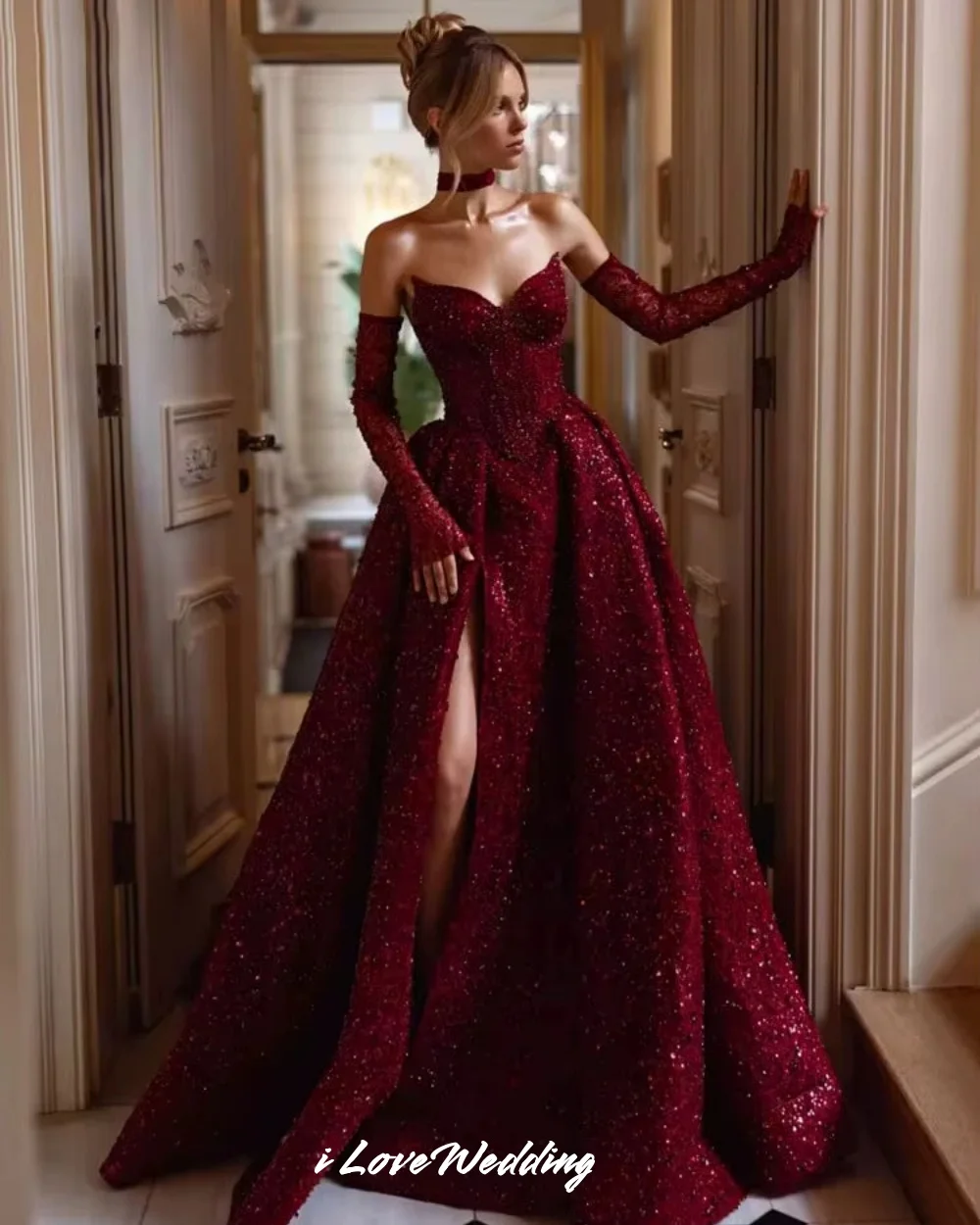 

Burgundy Prom Dresses 2025 Sweetheart Sleeveless Sequin Crystal A-Line Pleat Split Sweep Train Wedding Party Dresses Customized