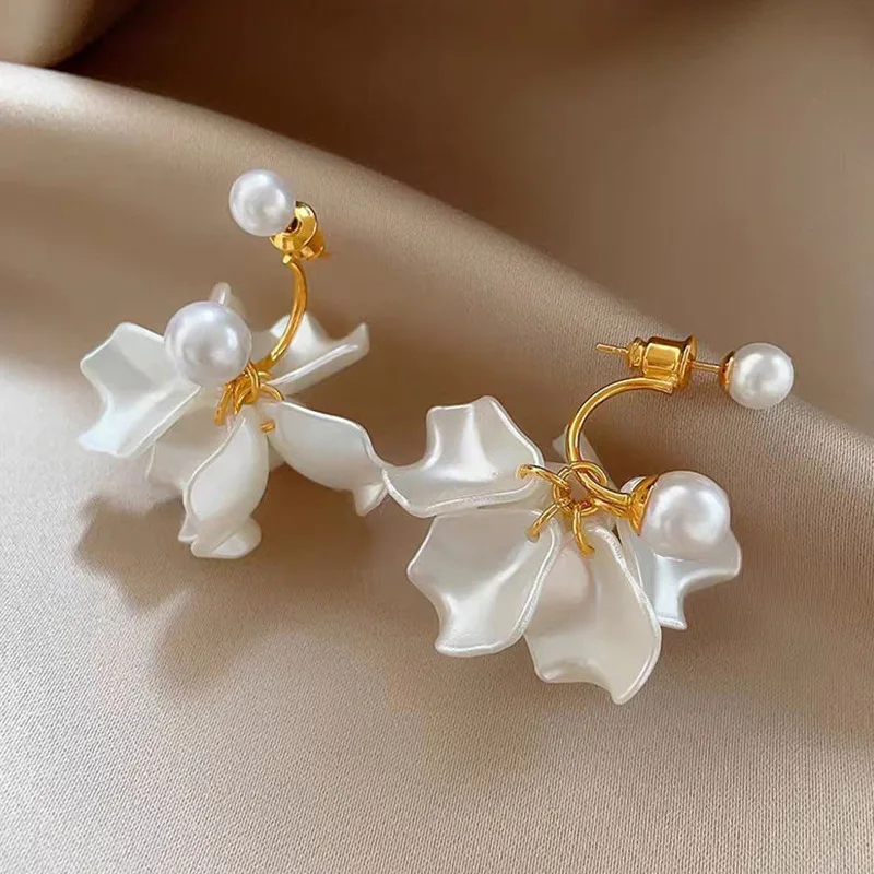 

Pearl Petal Drop Earrings For Women Charm Sweet Trendy Flower Pendant Earrings New Fashion Gift For Girls Korean-style