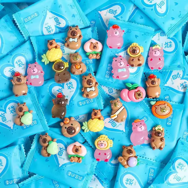 

Миниатюрная модель Капибара с героями мультфильмов, милые маленькие животные, еда, мини-украшения в случайном стиле, игрушки, детский подарок