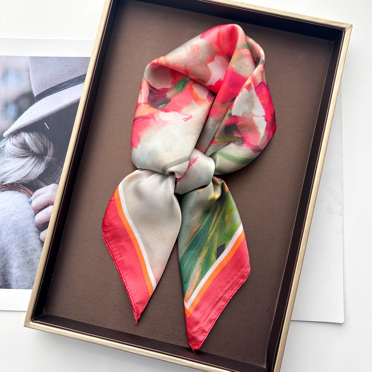 

Luxury Printed Square Scarf Soft Satin Imitation Silk Scarves For Women Bandanas Elegant Hijab Neckerchief Summer Shawl Wraps