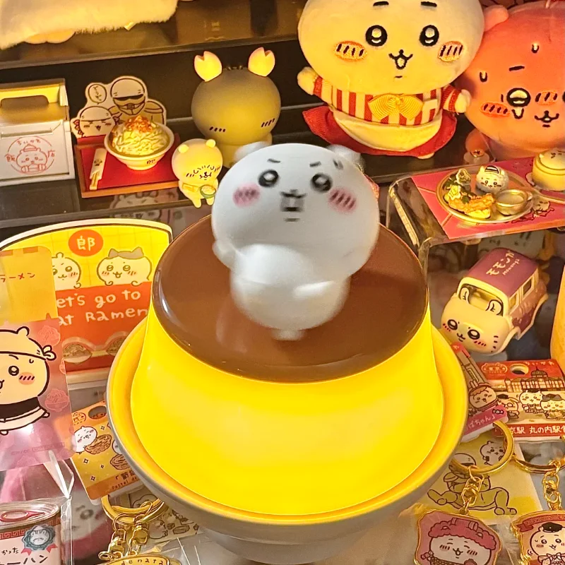 حقيقية Martube Chiikawa بودنغ مصباح مضيئة اللعب سطح المكتب الحلي أنيمي Hachiware Usagi جو مصباح ديكور هدية عيد ميلاد