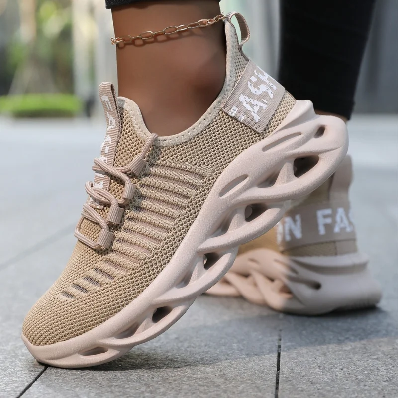 

Women's sports shoes, mesh breathable casual running shoes, height increasing board shoes, versatile and comfortable