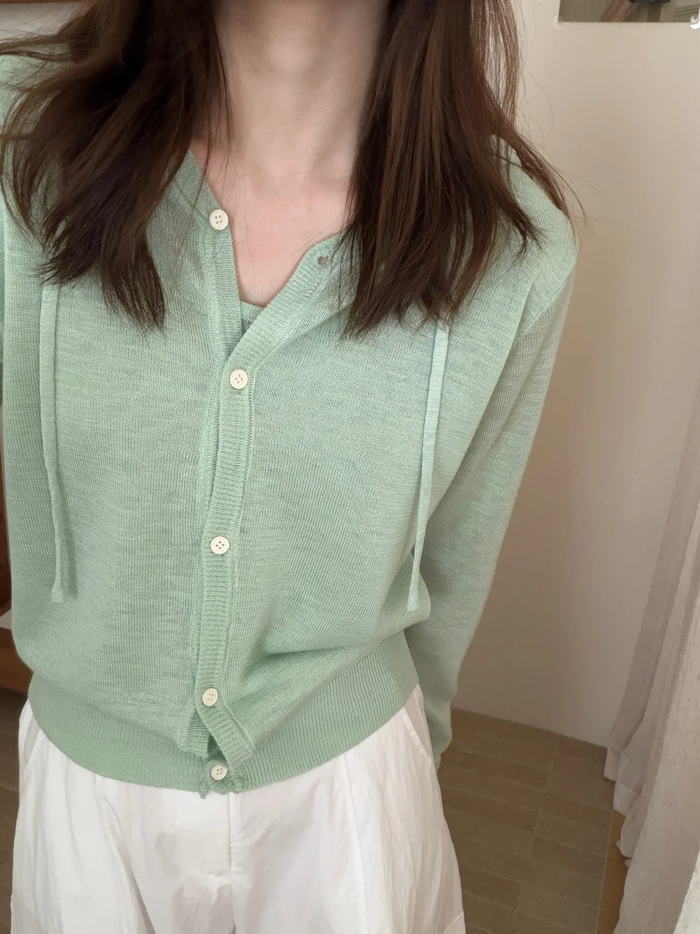 

Casual Style Knitted Short Sleeveless Cardigan with Stripe Pattern for Women Thin Summer New Arrival Two-Piece Look V-Neck De...