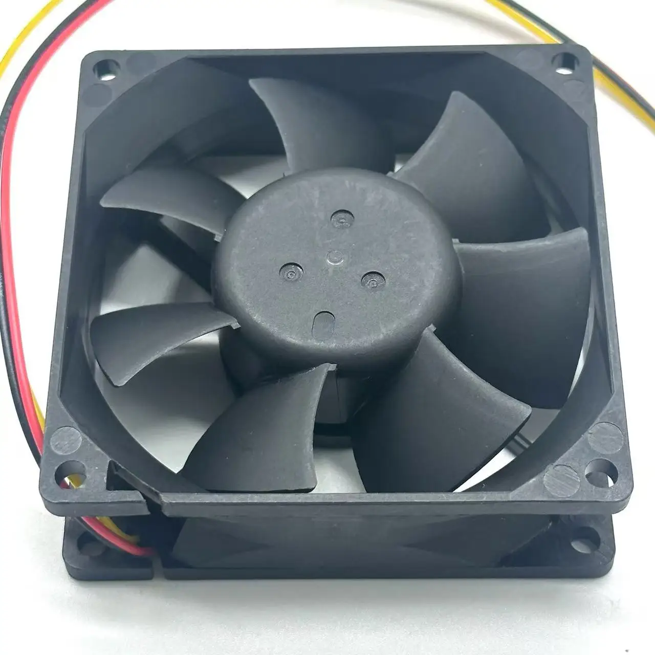 PELKO R8025Y12SPCP21-7 DC 12V 0.52A 80x80x25mm 3-Wire Server Cooling Fan