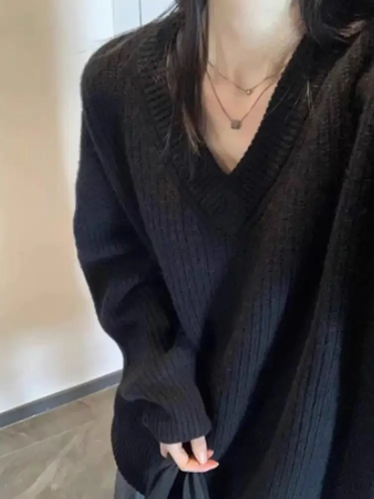 

Black V-neck Loose Sweater Women's Autumn and Winter New Japanese Retro Lazy Wind Long Sleeve Sweater Top
