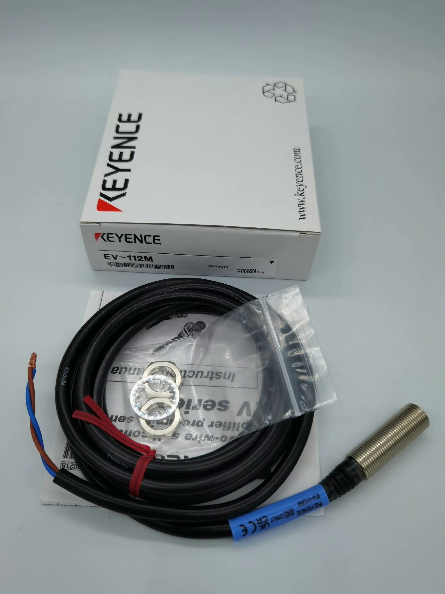 KEYENCE EV-112M proximity switch, brand new original and genuine