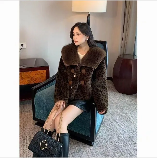 

Теплое женское пальто с широким воротником, имитация меха норки, леопардовый принт, экологичный меховой материал