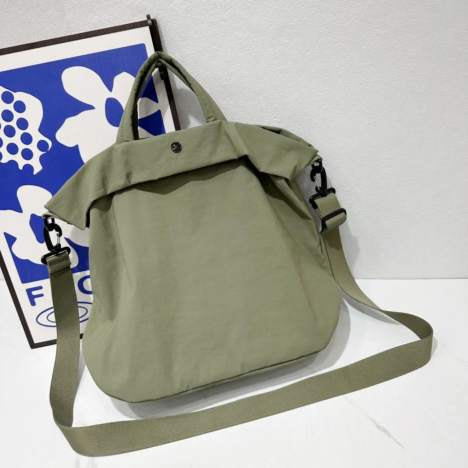 

[Сумка через плечо] Корейская простая модная универсальная сумка для отдыха с большой вместительностью для школьной работы и дизайнерской сумкой для поездок на работу