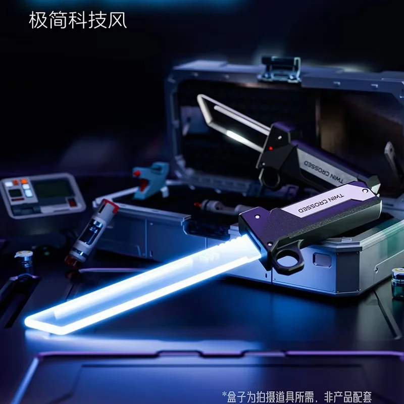 Tweesnijdend telescopisch lichtzwaard Laserzwaard voor kinderen Rood en blauw licht Verstelbaar Cool Kerstmis Nieuwjaar Cadeau Actiespeelgoedfiguur