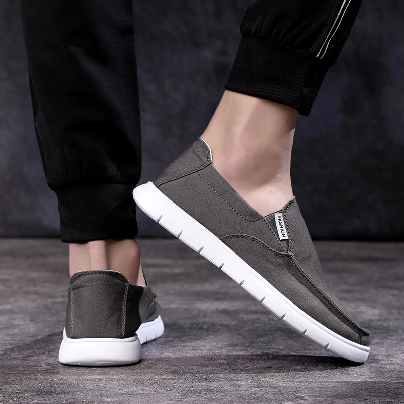 Summer breathable canvas shoes new men\'s versatile flat bottomed casual shoes lazy shoes soft and comfortable fabric work shoes