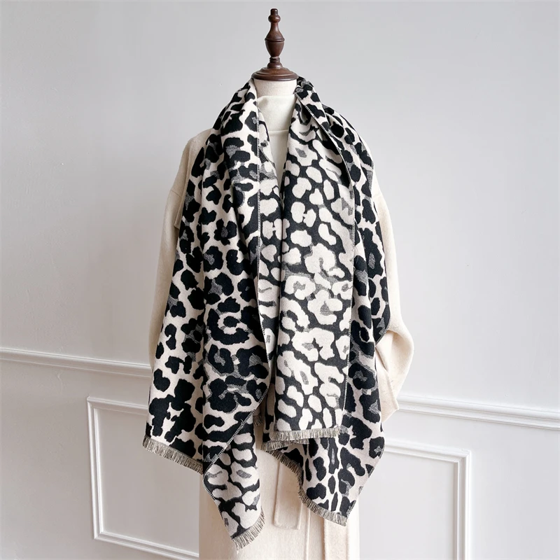 2025 Winter Scarf for Women Leopard Print Warm Pashmina Shawls Thick Cashmere Blanket Lady Elegant Poncho Chunky Stoles Bufanda