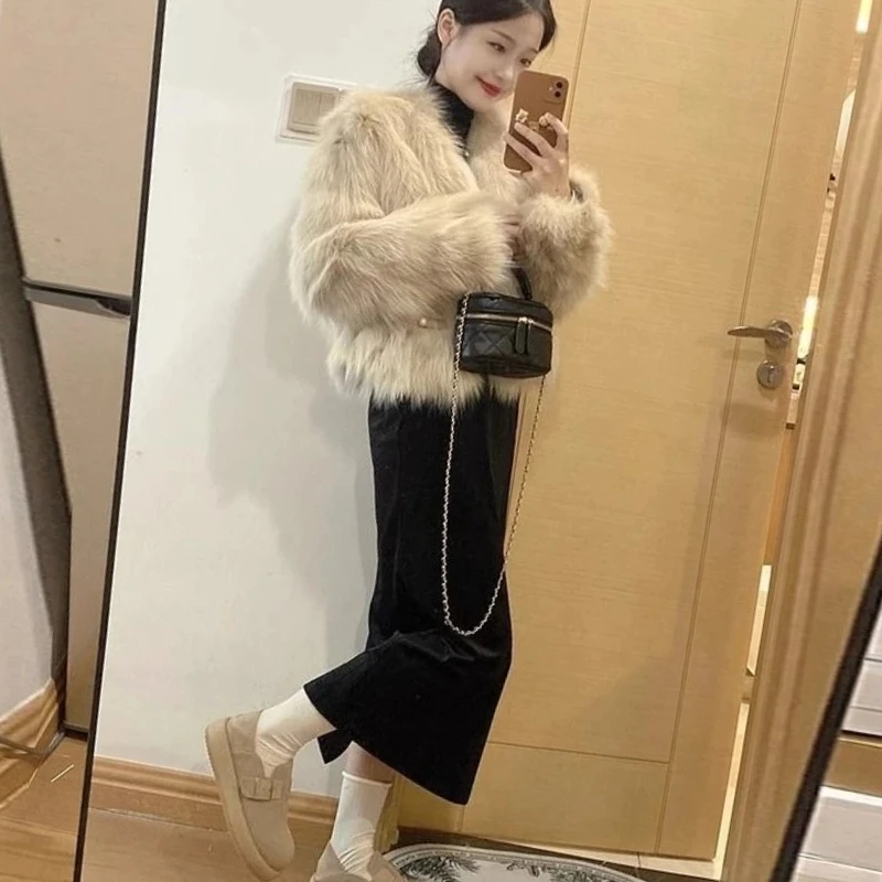 

Warm Fluffy Faux Fur Coat Women Autumn Winter 2025 Lightweight Luxury Outerwear
