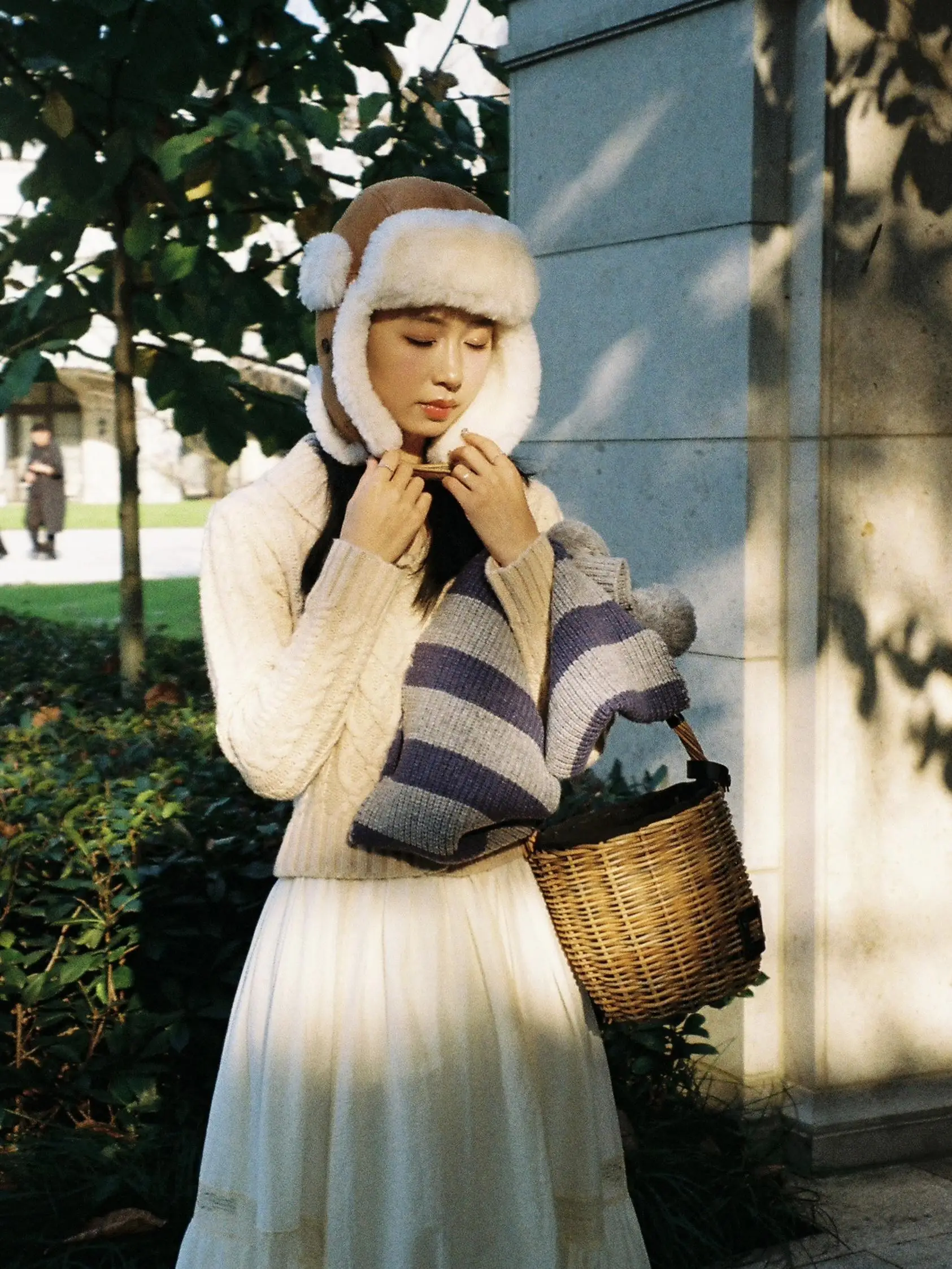 

Thiened Heavyweight Woolen Sweater Coat Vintage Large Needle Prily Pear Collar Winter Faion Ladies' Knitted Wear