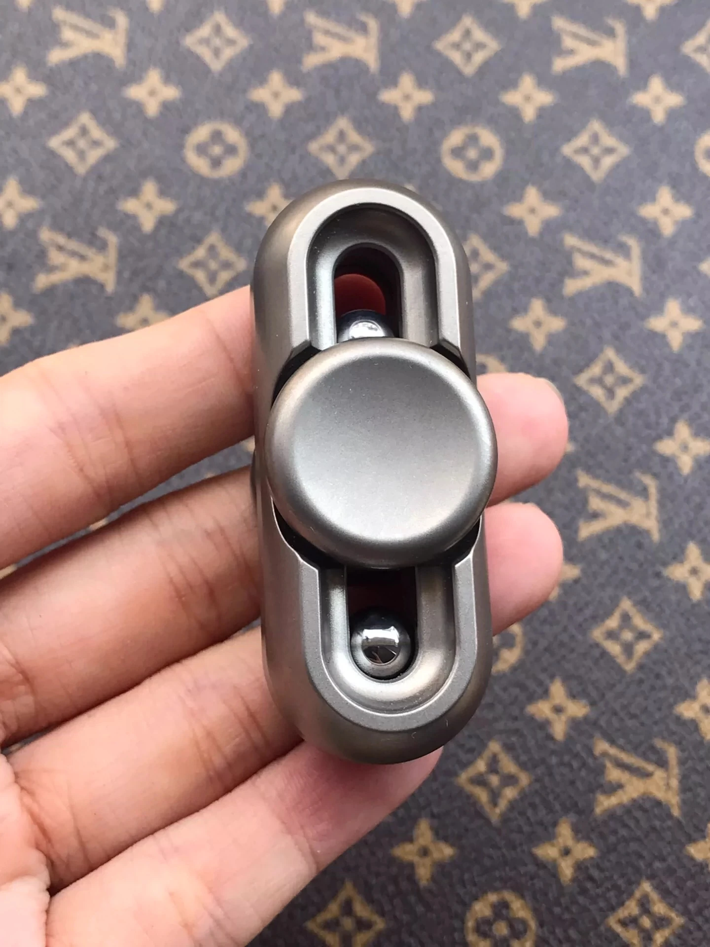 

01EDC Sausage Gyro Titanium Alloy Material EDC