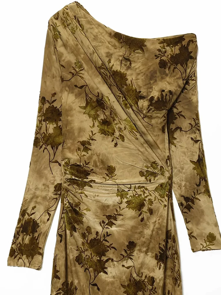 المرأة خريف شتاء جديد المخملية يتدفقون واحد الكتف فستان بكم طويل رقيقة الأزهار التطريز التخسيس فستان ماكسي الكاحل طول