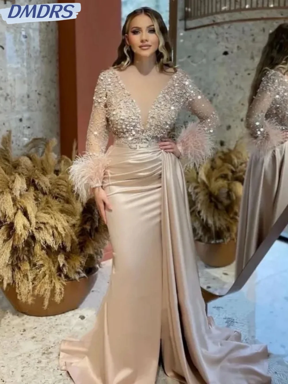 Sexy Deep V-neck Prom Dress Sparkly Sequins Cocktail Gown Graceful Feathers Satin Straight Long Evening Dresses Robe De Mariée