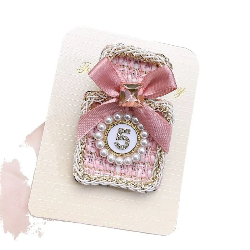 Koreanischen Stil Parfüm Flasche Design Brosche Kristall Perle Revers Pin für Frauen Elegante Mode Abzeichen Kleidung Zubehör Schmuck – Detail 5