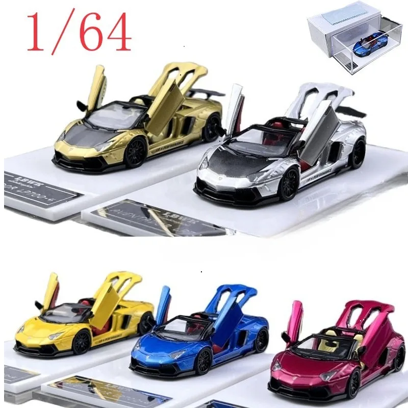 

RM Diecast 1/64 Scale ‌Lamborghini Aventador LP 700-4 V12 Flagship with Scissor Doors Alloy Car Model Toys for Boys Gift